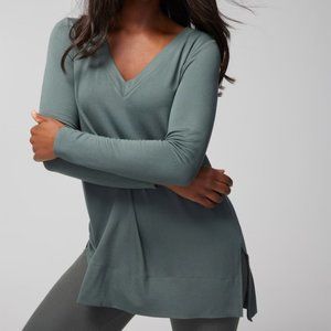 Cool Nights +Days Long-Sleeve V-Neck Top Nightwatch Olive Small